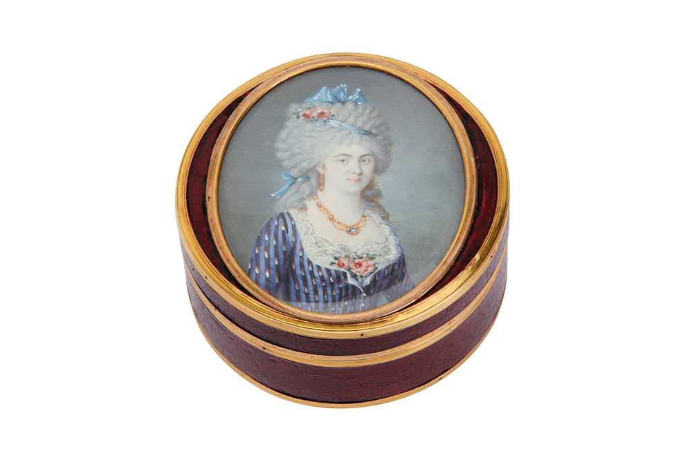 Lot 374 - An unusual late 18th century French or Swiss gold mounted lacquer snuff box, circa 1793