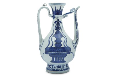 Lot 6 - A CHINESE BLUE AND WHITE 'MAGICAL FOUNTAIN' EWER.