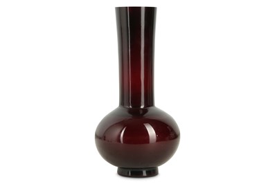 Lot 721 - A CHINESE PEKING GLASS AMBER-RED VASE.