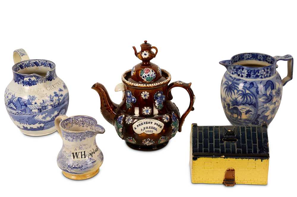 Lot 196 - A LATE 19TH CENTURY BARGEWARE TEAPOT TOGETHER WITH FOUR OTHER PIECES