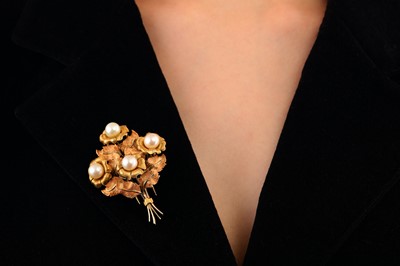 Lot 97 - A cultured pearl brooch, by Buccellati