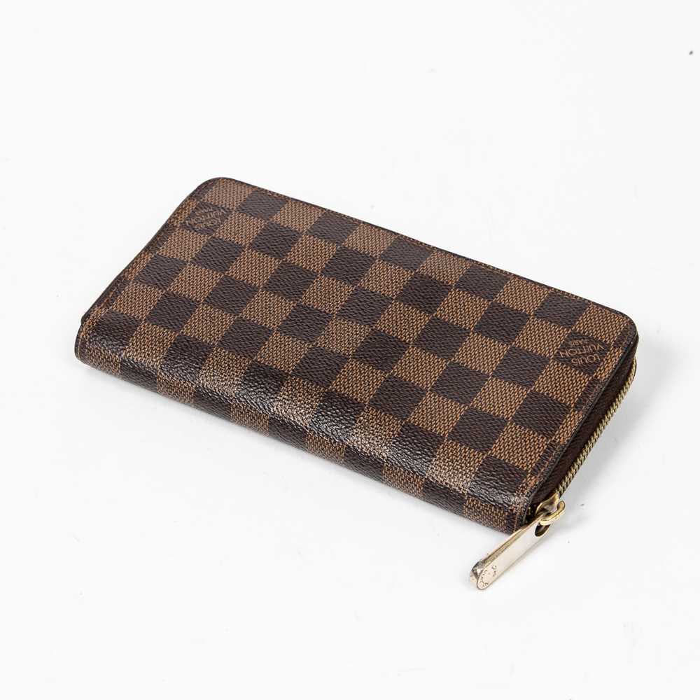 Lot 92 - Louis Vuitton Damier Ebene Zippy Wallet