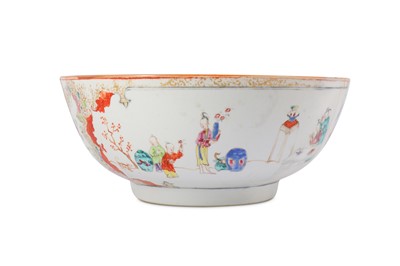Lot 369 - A CHINESE CANTON FAMILLE ROSE 'LADIES AND BOYS' PUNCH BOWL.