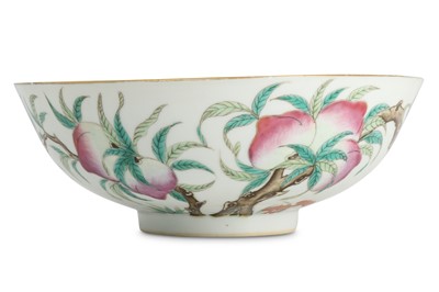 Lot 586 - A CHINESE FAMILLE ROSE 'PEACHES' BOWL.