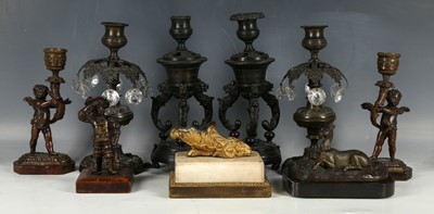 Lot 40 - A small collection of collectable antique...