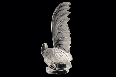 Lot 80 - A Lalique frosted glass rooster "Coq Nain"