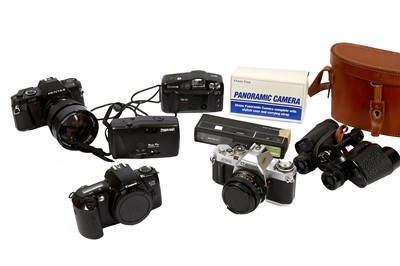 Lot 277 - A Group of Various 35mm Cameras