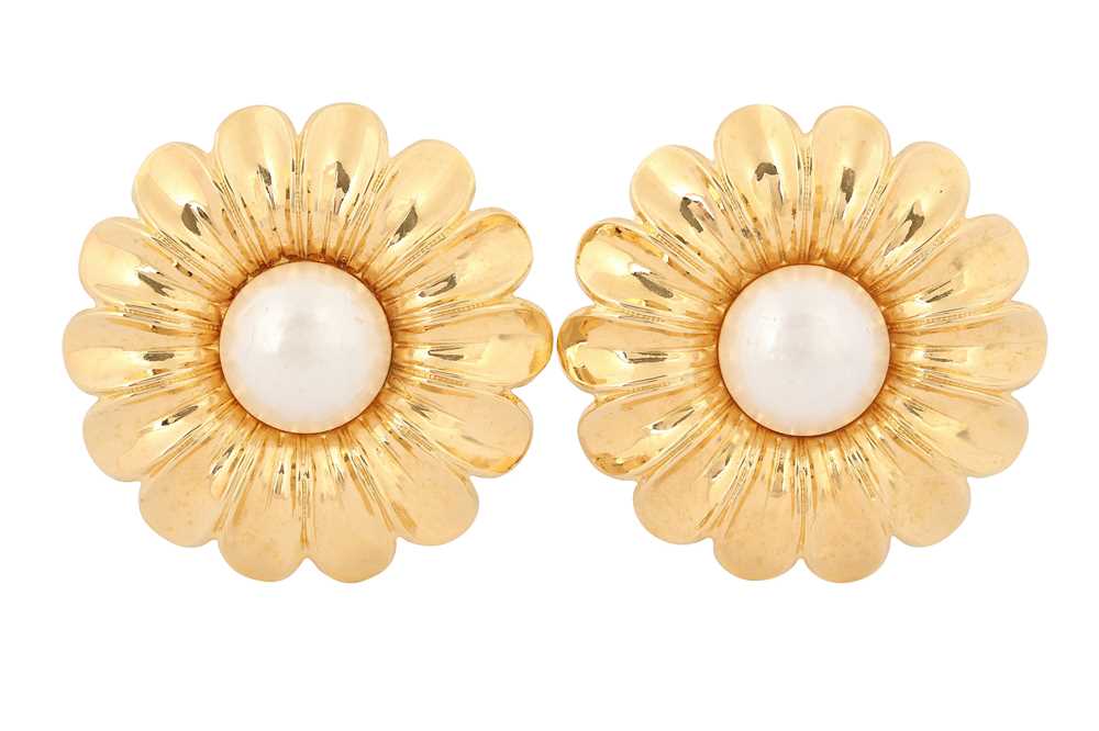 Lot 386 - Chanel Daisy Clip On Earrings