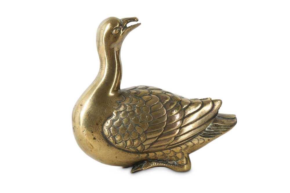 Lot 224 - A CHINESE SILVER AND GOLD INLAID BRONZE 'GOOSE' WATER DROPPER.