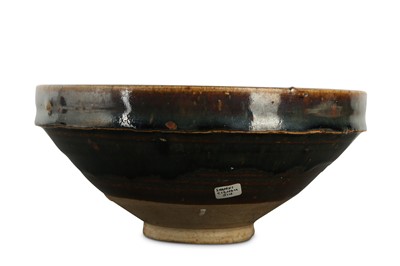 Lot 484 - A CHINESE CIZHOU-GLAZED BOWL.