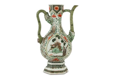 Lot 19 - A CHINESE FAMILLE VERTE 'IMMORTALS' EWER.