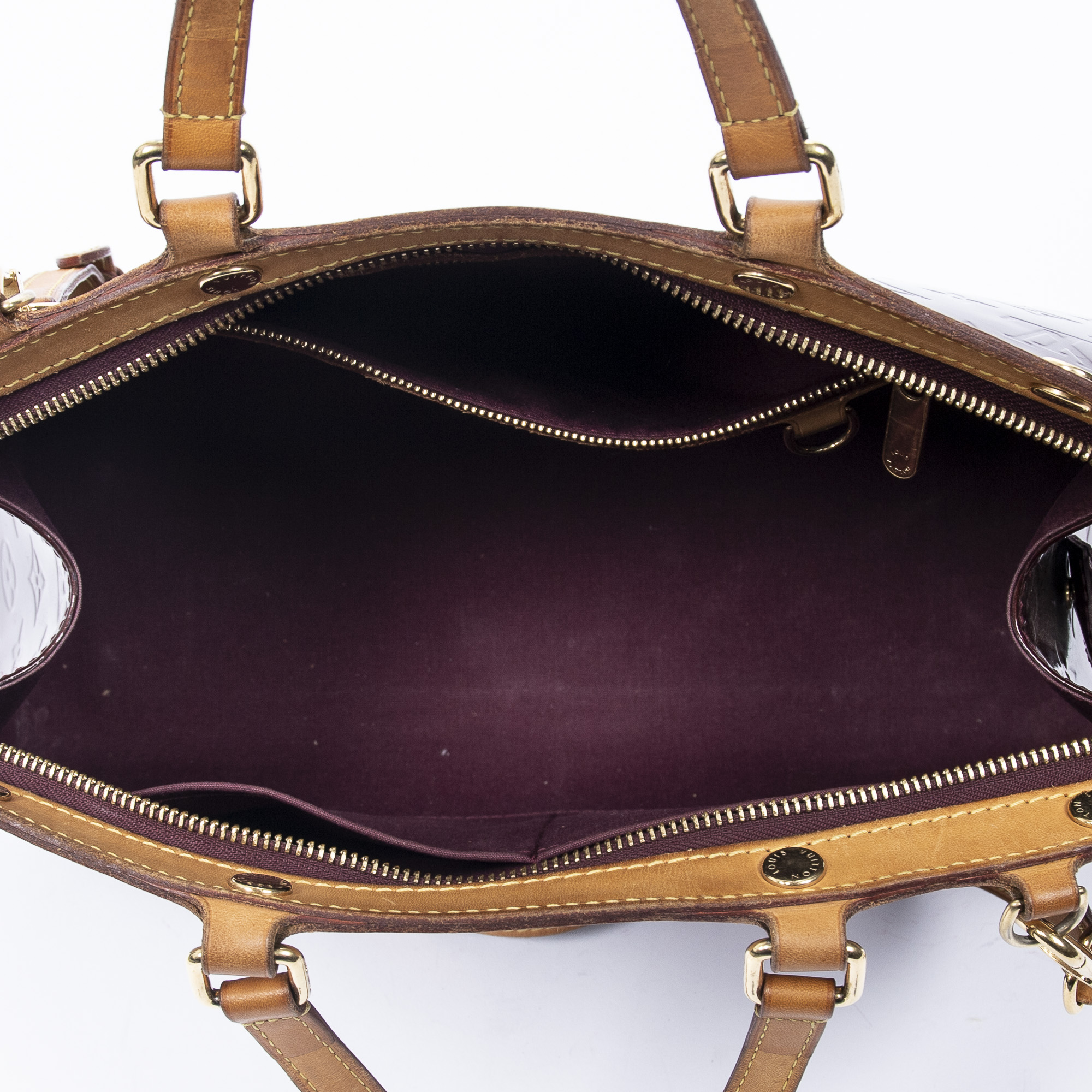 Sold at Auction: A LOUIS VUITTON VERNIS BREA GM ROUGE FAUVISTE BAG