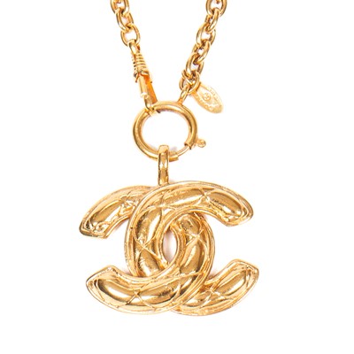Lot 300 - Chanel Matelasse Logo Pendant Necklace