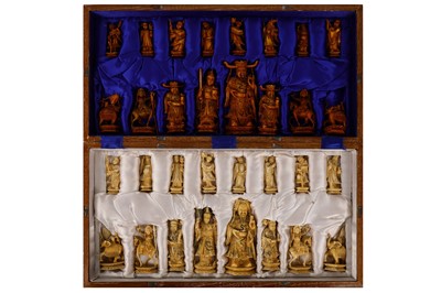 Lot 271 - A late 19th to early 20th Century Chinese carved ivory chess set