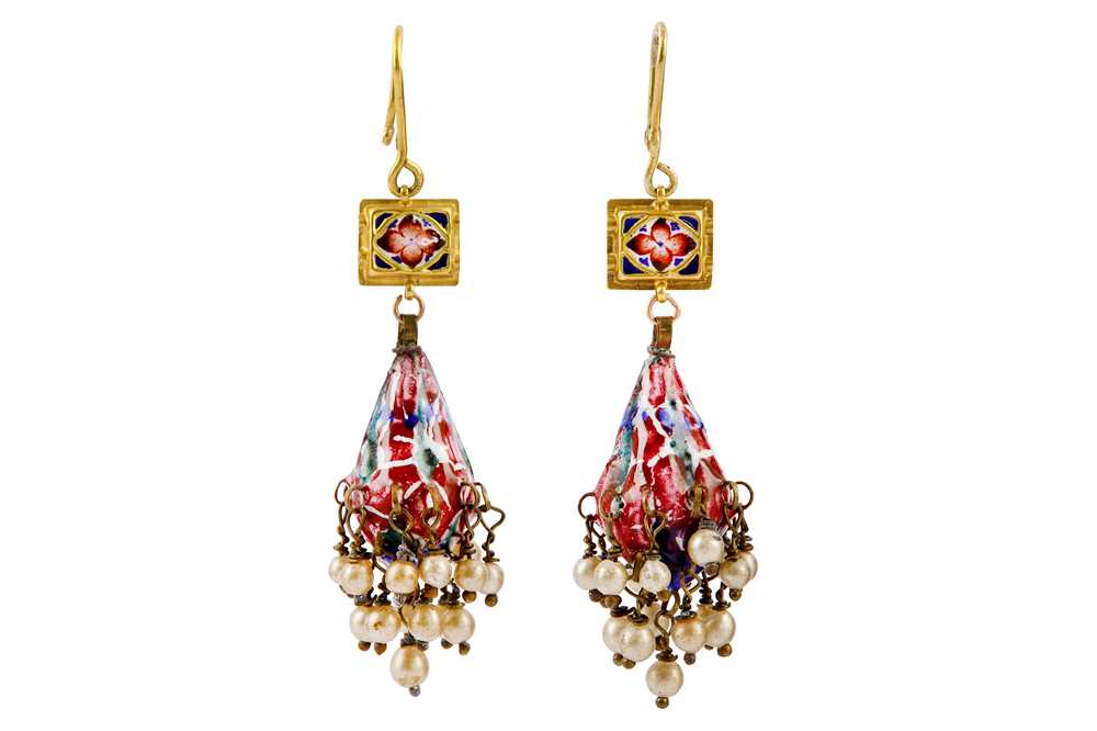 Lot 90 - * A PAIR OF QAJAR COMPOSITE POLYCHROME-ENAMELLED GOLD EARRINGS