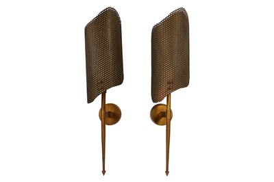 Lot 112 - A pair of mid 20th Century French wall lights