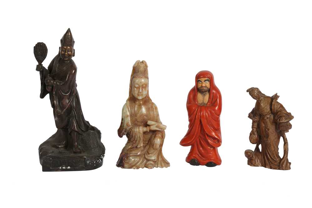 Lot 641 - FOUR CHINESE FIGURES.