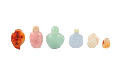 Lot 229 - A collection of Chinese hardstone and glass snuff bottles.