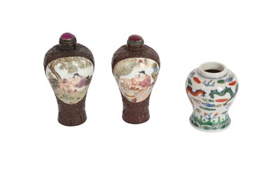 Lot 628 - THREE CHINESE MINIATURE VASES.