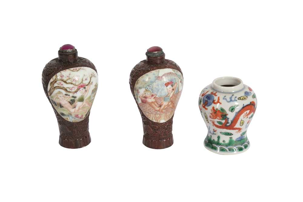 Lot 628 - THREE CHINESE MINIATURE VASES.