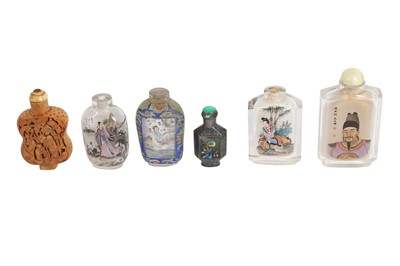 Lot 629 - SIX CHINESE SNUFF BOTTLES.