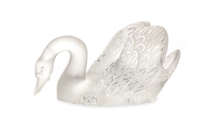 Lot 95 - A Lalique swan sculpture on mirrored base