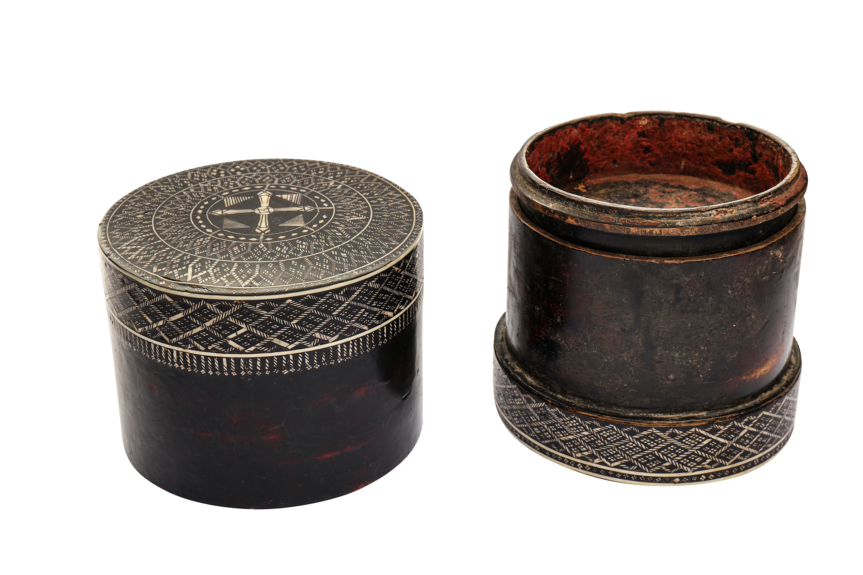 Lot 191 - λ AN IVORY AND BONE-INLAID BURMESE LACQUERED