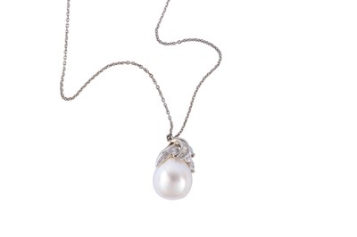 Lot 96 - A cultured pearl and diamond pendant necklace