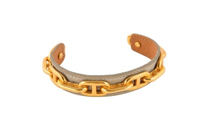 Lot 439 - Hermes Grey H Chain Logos Bracelet