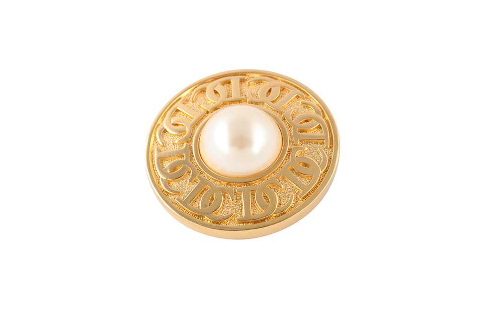 Lot 463 - Christian Dior Pearl Brooch