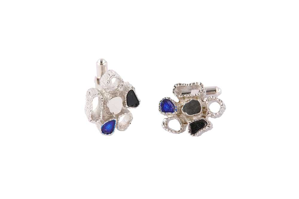 Lot 473 - Christian Dior Cufflinks