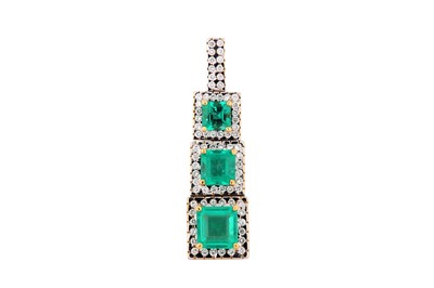 Lot 101 - An emerald and diamond pendant
