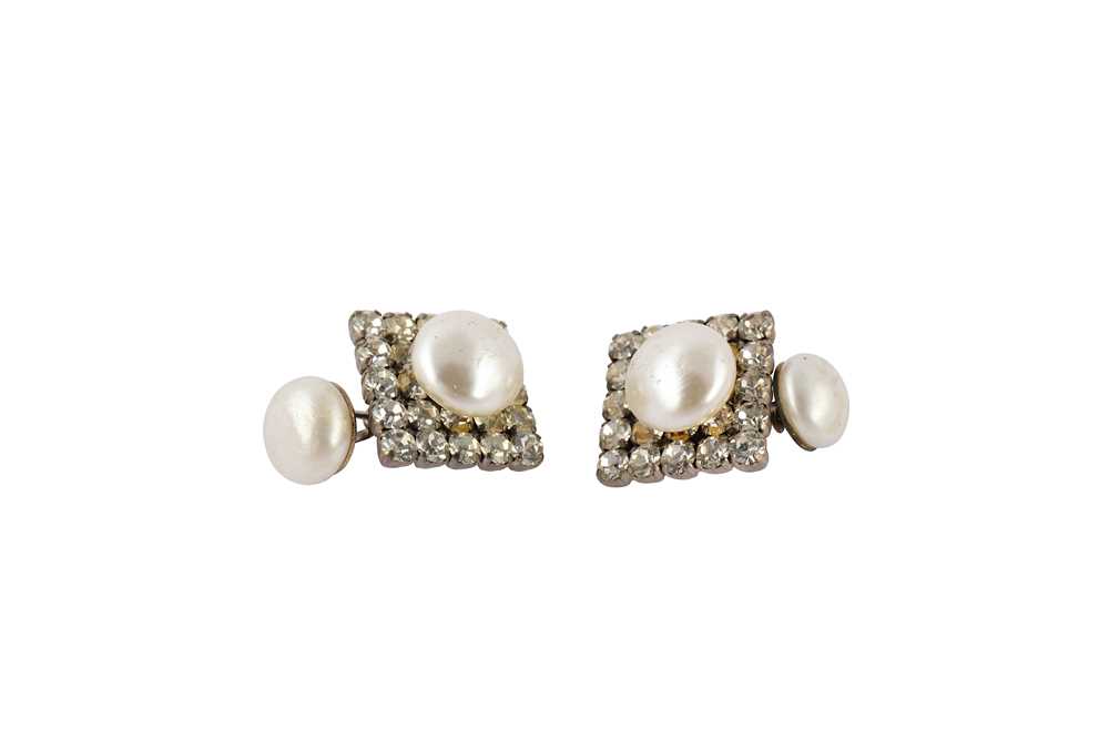 Lot 495 - YSL Dress Cufflinks