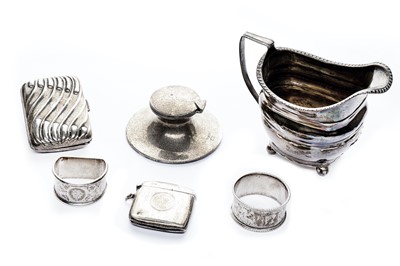 Lot 7 - A collection of silver, to include an early 20th century sterling silver inkwell
