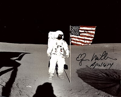 Lot 353 - Apollo 14.- Edgar Mitchell