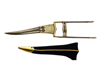 Lot 335 - A GOLD-DAMASCENED STEEL PUSH DAGGER (KATAR)