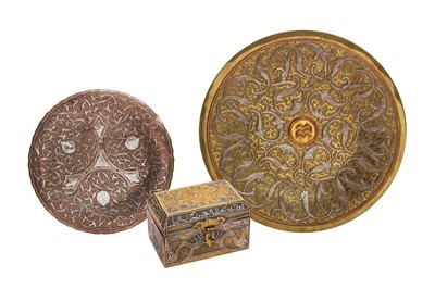 Lot 327 - TWO CAIROWARE COPPER AND SILVER-OVERLAID DISHES AND A CASKET