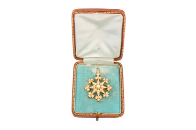 Lot 58 - A seed pearl pendant, early 20th century