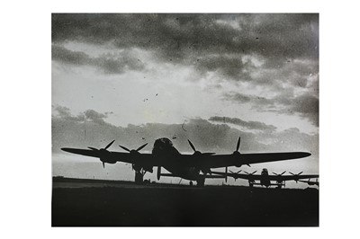 Lot 196 - WWII Aviation Photography.