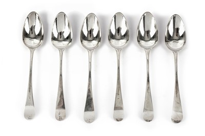 Lot 88 - Six George III sterling silver fiddleback dessert spoons