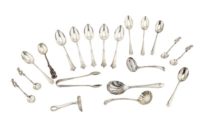 Lot 185 - A mixed group of sterling silver flatware
