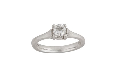 Lot 234 - A diamond single-stone ring
