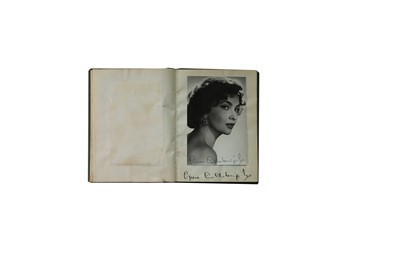 Lot 17 - Autograph Album.- Incl. Charlie Chaplin