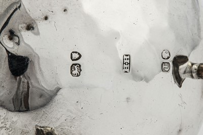 Lot 301 - A George II sterling silver cream jug, London 1749 by Dorothy Mills & Thomas Sarbitt