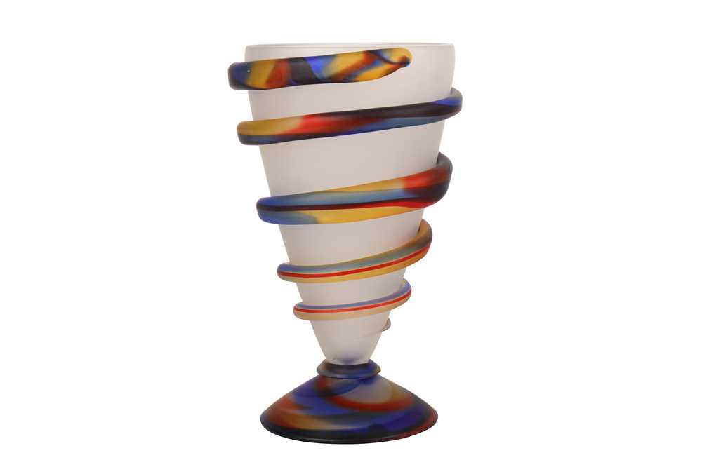 Lot 574 - A large Murano frosted glass spiral vase of...