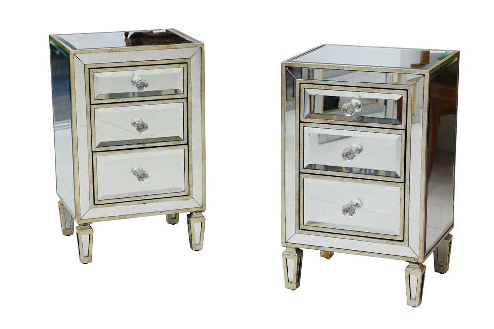 Lot 496 - A pair late 20th century mirrored bedside chests
