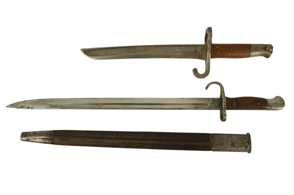 Lot 334 - A Victorian bayonet, marked 1897 on the turned heal
