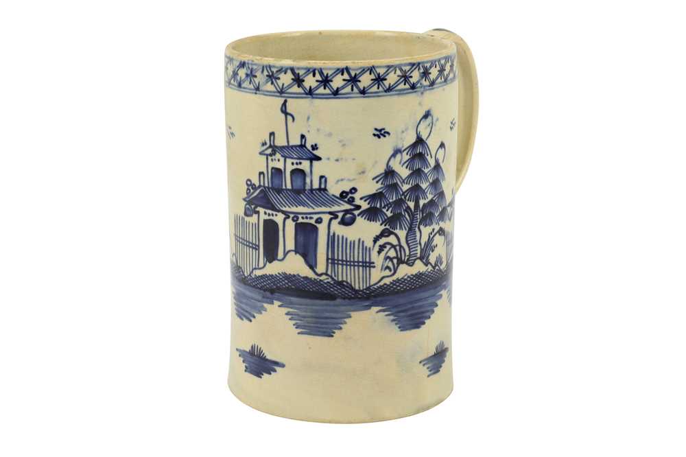 Lot 367 - An 18th Century Chinoiserie English mug