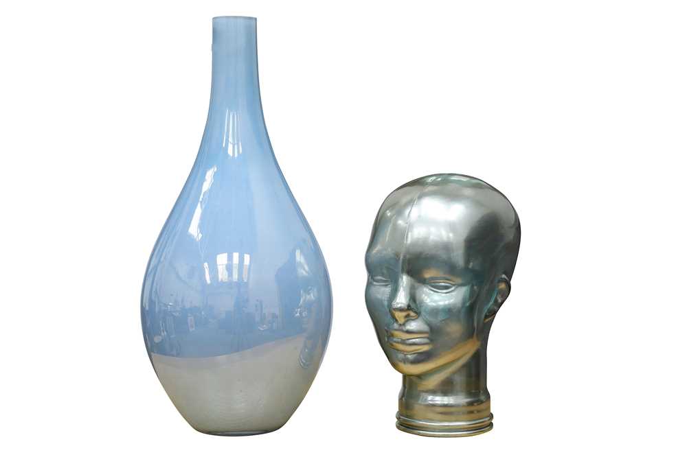 Lot 134 - Art Glass Vase and Bust