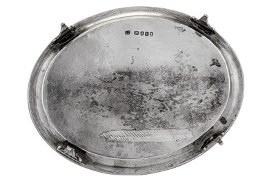 Lot 312 - A George III sterling silver teapot on stand, London 1797 by Robert and David Hennell II (reg. 15th July 1795)